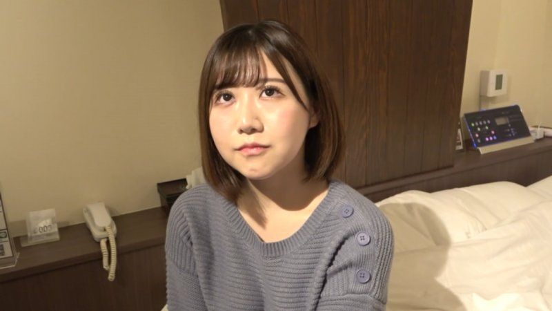 【個撮・素人】浮気現場見られ彼氏に言わない様に口止めSEXをハメ撮りです。